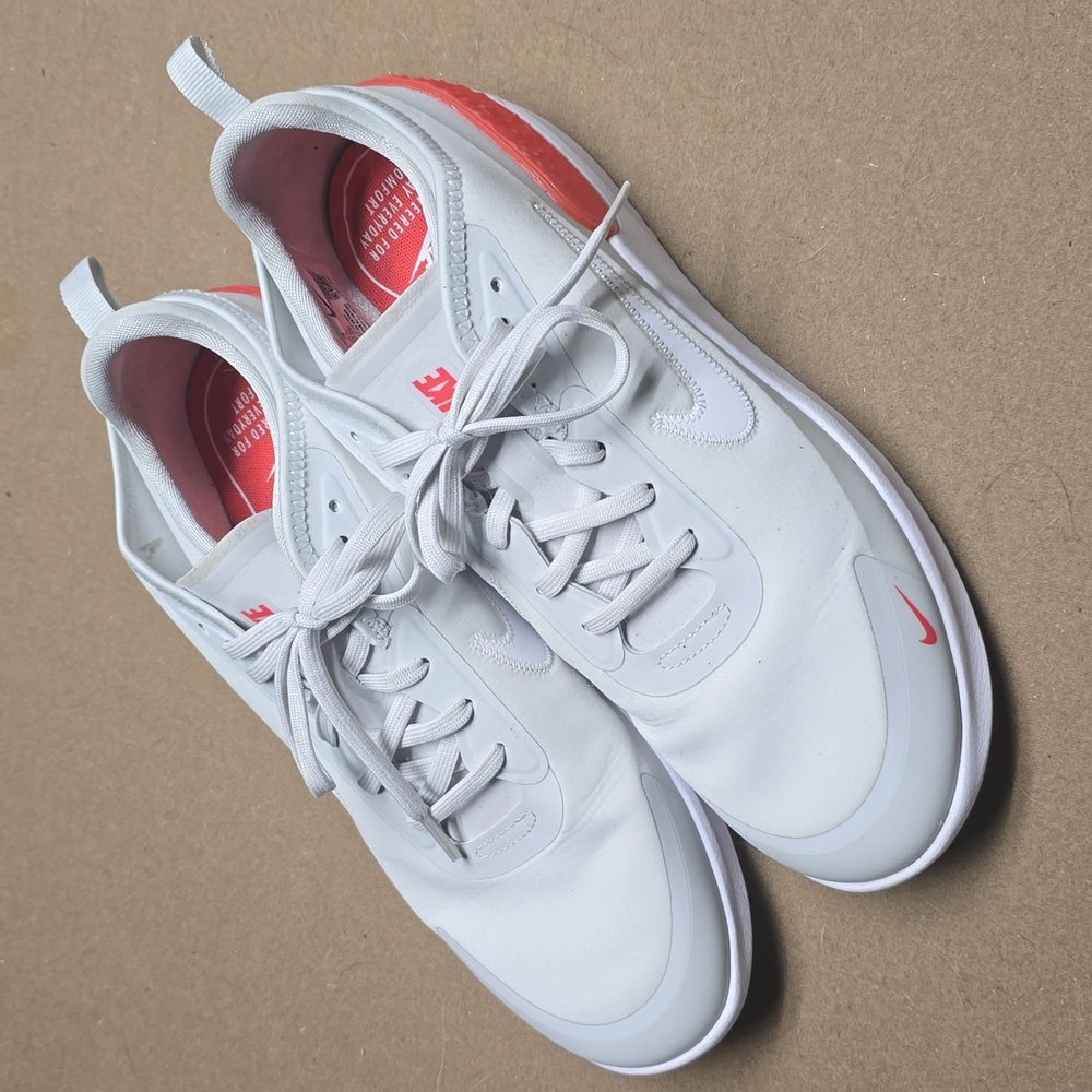 Nike Size 11 - Picture 3 of 8